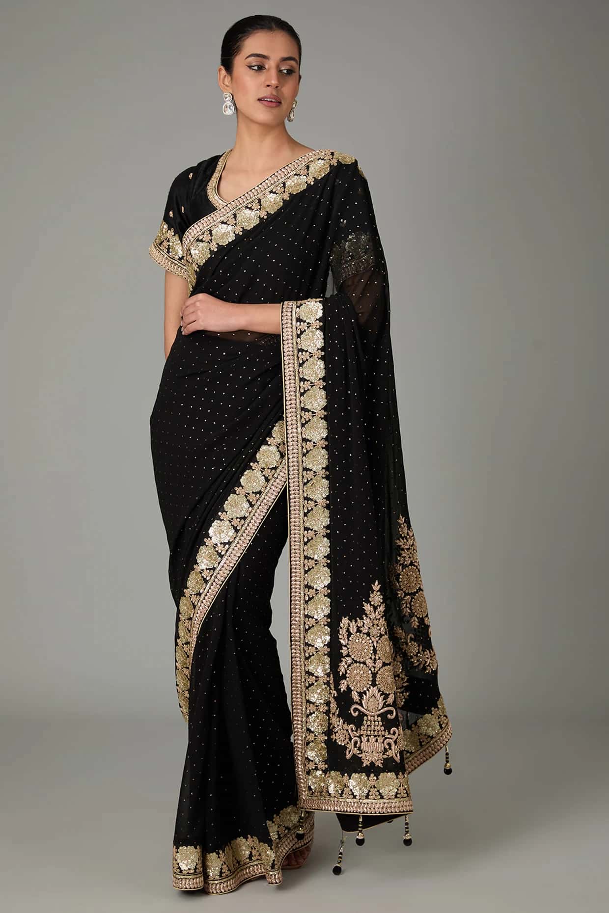 Beautiful Bold Black Saree - Image 1
