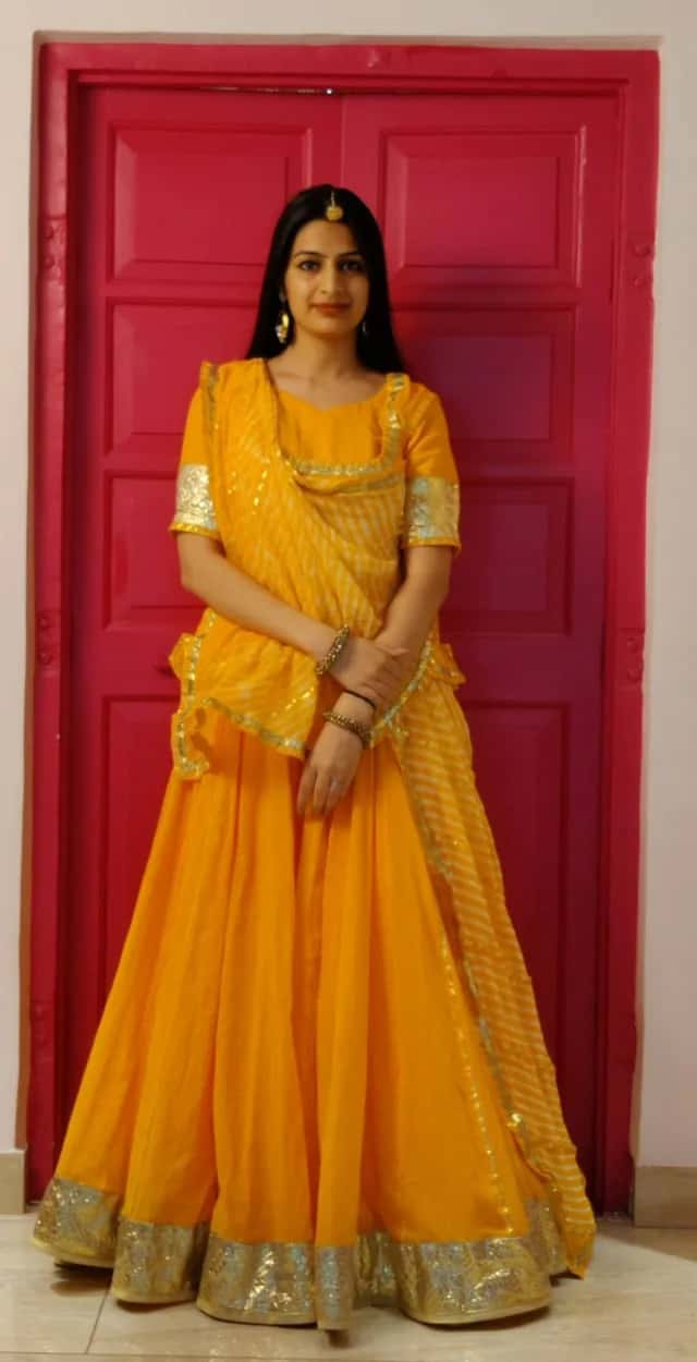 Yellow Rajputi Poshak - 80 Kali Lehenga thumbnail 6