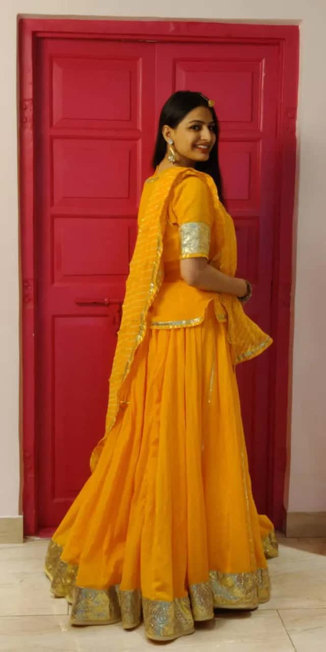 Yellow Rajputi Poshak - 80 Kali Lehenga thumbnail 7