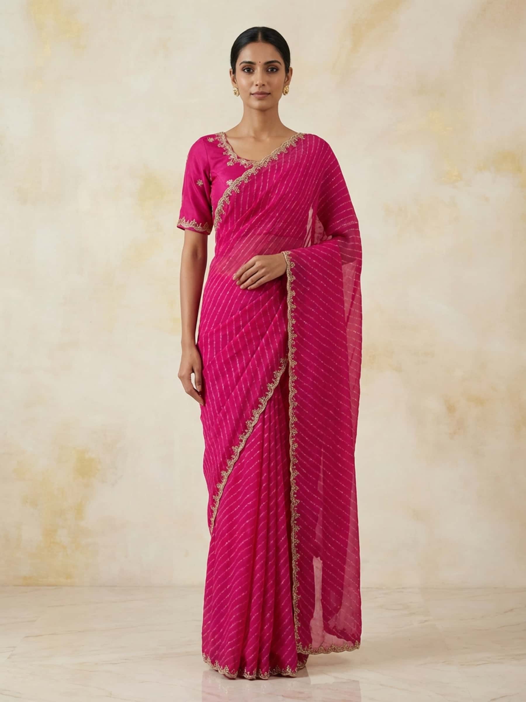 Mothda Leheriya Rani Saree with Aari Design - Image 1