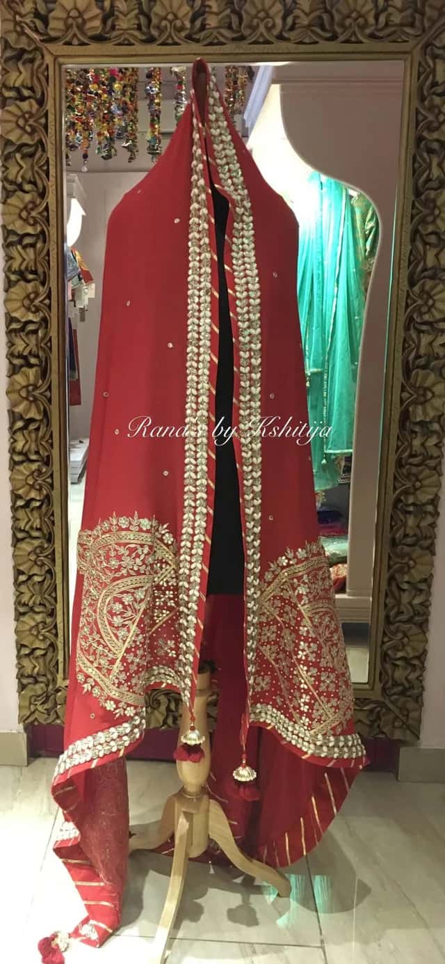 Maroon Red Dupatta Pure Crepe - Image 1